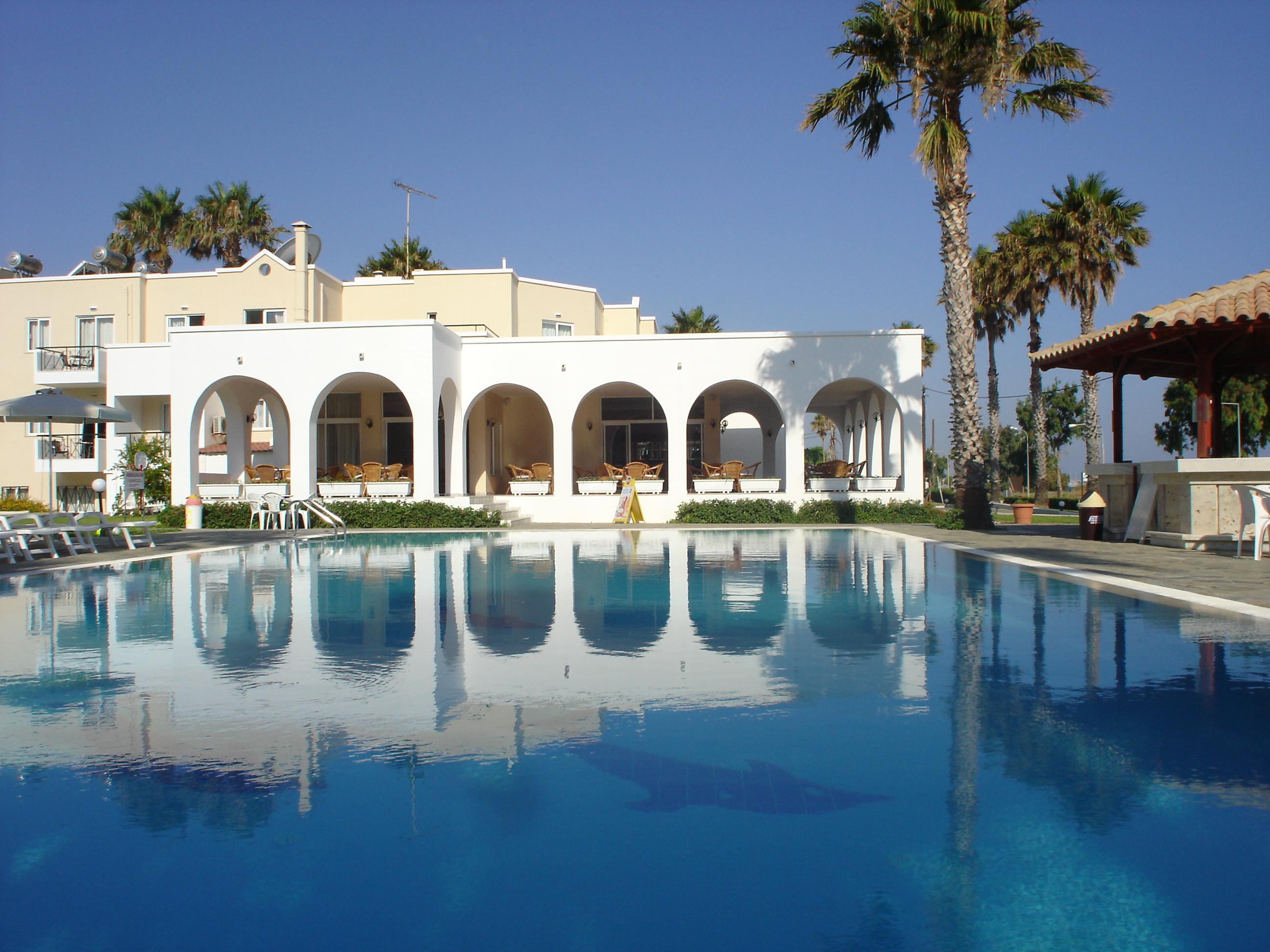 פסאלידי Andromeda Hotel Apartments מראה חיצוני תמונה