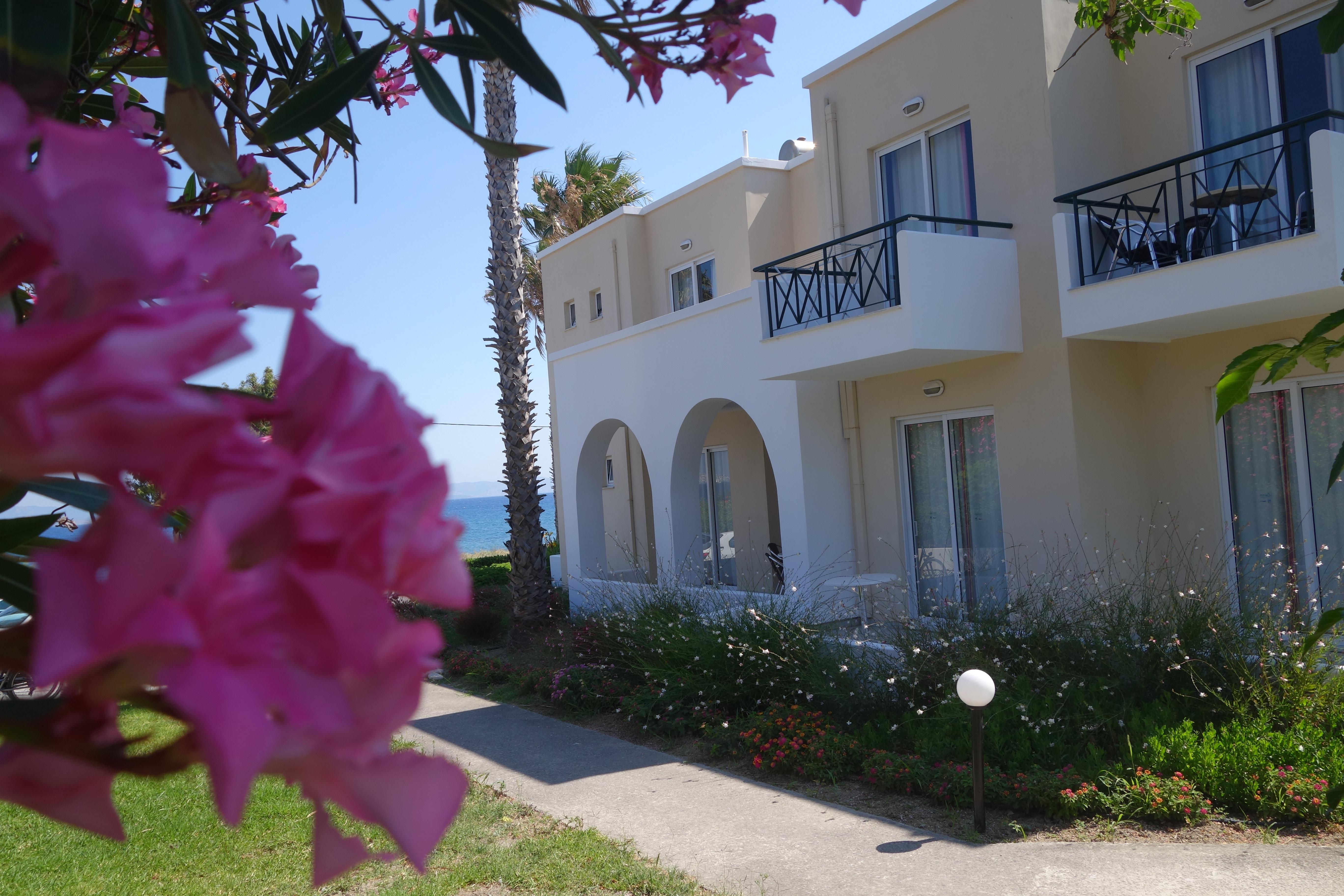 פסאלידי Andromeda Hotel Apartments מראה חיצוני תמונה