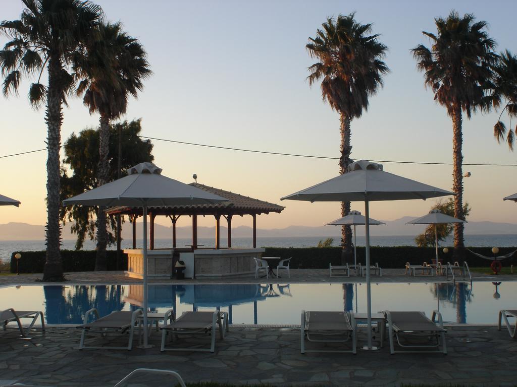 פסאלידי Andromeda Hotel Apartments מראה חיצוני תמונה