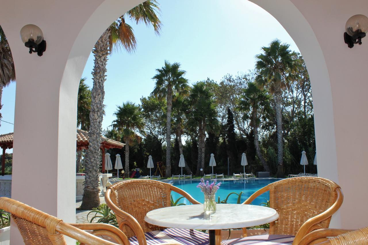 פסאלידי Andromeda Hotel Apartments מראה חיצוני תמונה